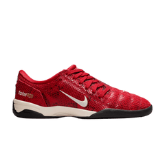 Total 90 3 SE Fire Red Snakeskin (Women's)
