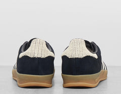 Gazelle Indoor Women's