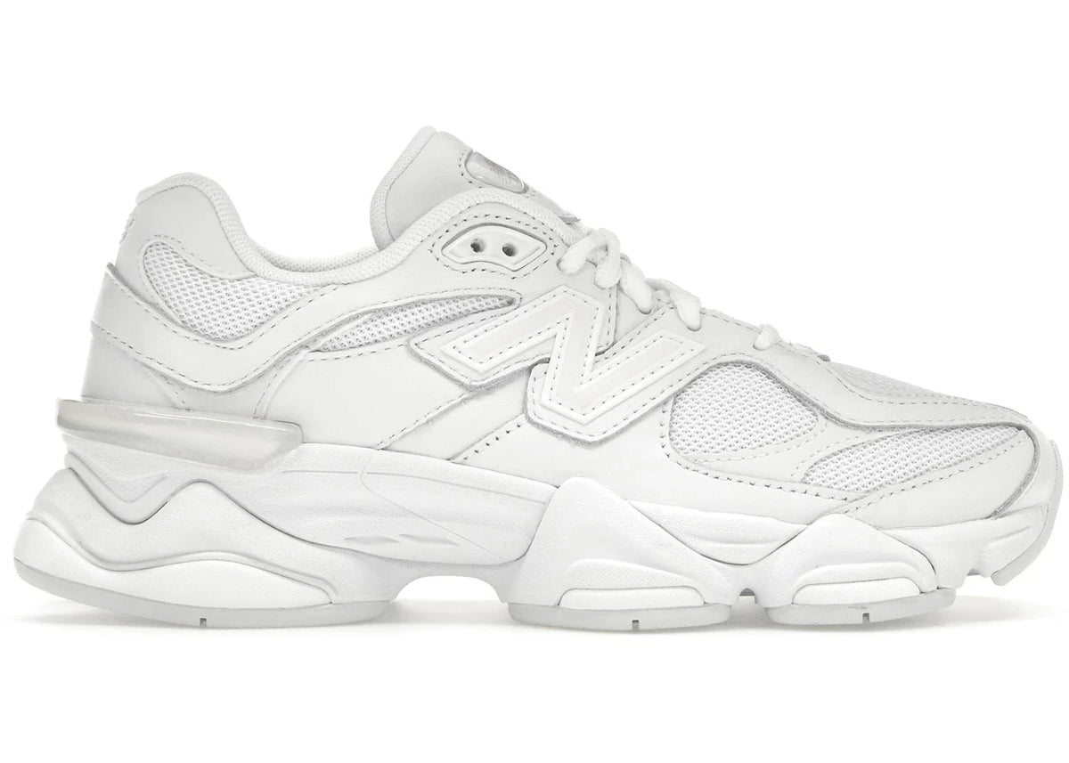 9060 Triple White