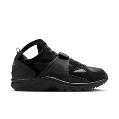 Air Trainer Huarache Triple Black