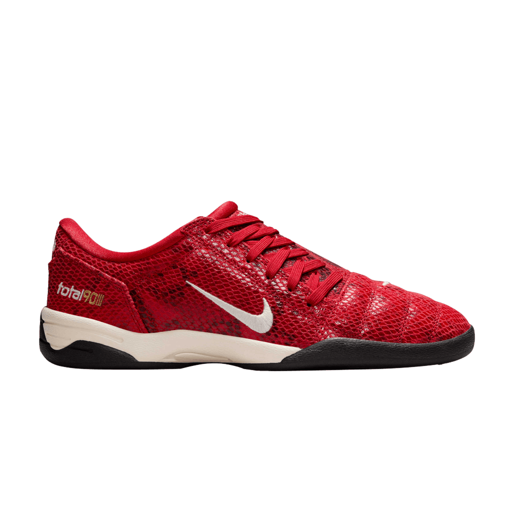 Total 90 3 SE Fire Red Snakeskin (Women's)