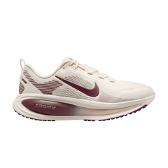 Vomero 18 Pale Ivory Red Sepia Silt Red Dark Team Red (Women's)